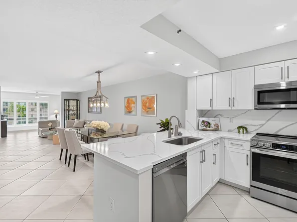 12540 Majesty Circle #303, Boynton Beach, FL 33437