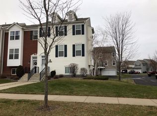 1461 Coneflower Ln, Shakopee, MN 55379