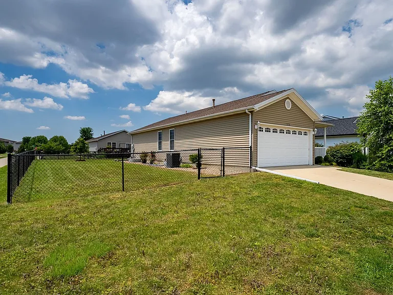 1102 Rader Run — Photo 26