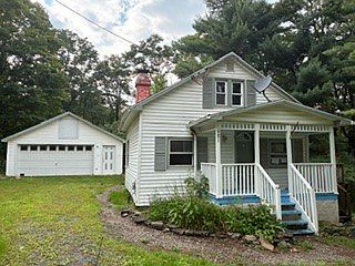 2nd image of 481 Crocker Hill Rd