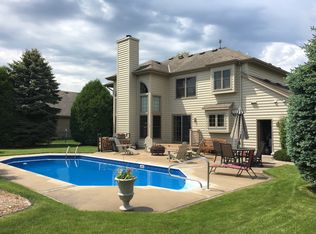 907 Silent Sunday Ct, Racine, WI 53402