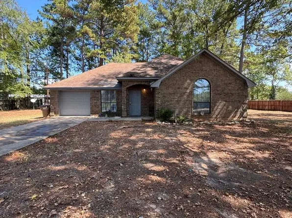 315 Hickory Dr, Maud, TX 75567