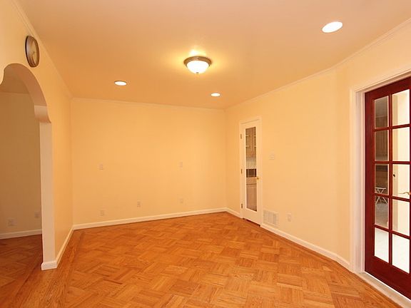 5th image of 2720 36th Ave
