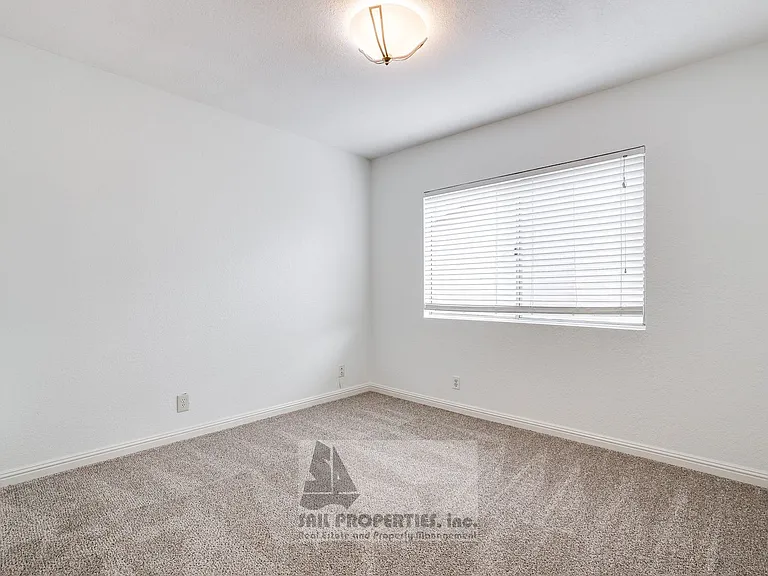 8602 Doremere Dr — Photo 10