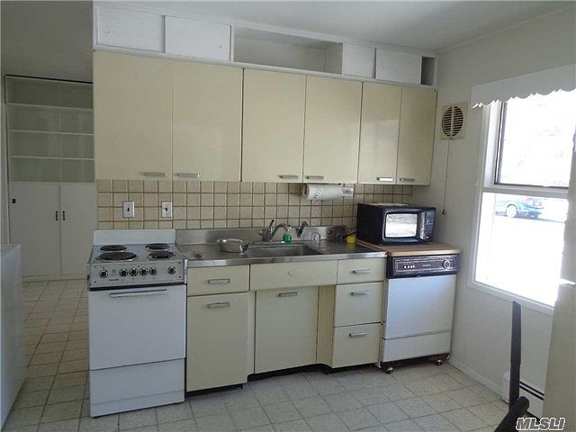 2nd image of 48 Swing Ln