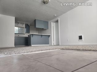 935 SW 10th St #4, Newport, OR 97365