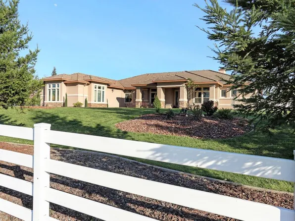 9800 Stablegate Rd, Wilton, CA 95693