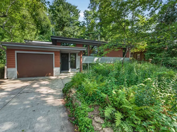 5714 Bittersweet Pl, Madison, WI 53705