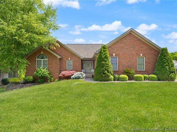 306 Wooded Valley Drive, New Albany, IN 47150
