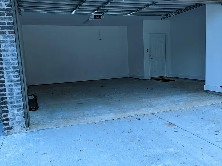 113 Highland Park Ln — Photo 3