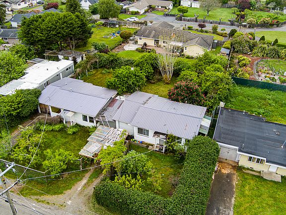 4th image of 829/831 Westgate Dr