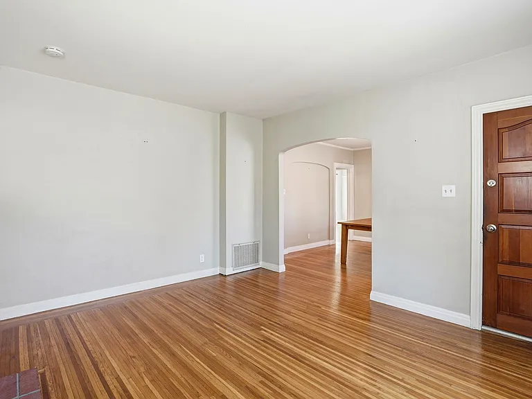 840 Key Route Blvd #B — Photo 4