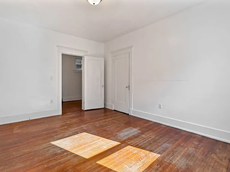 Bedroom #1