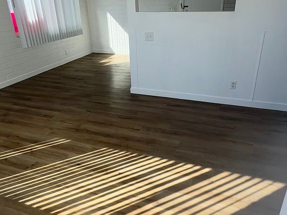 5th image of 395 E Welby Ave
