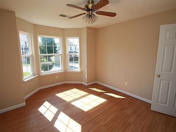 4th image of 117 Hope Dr