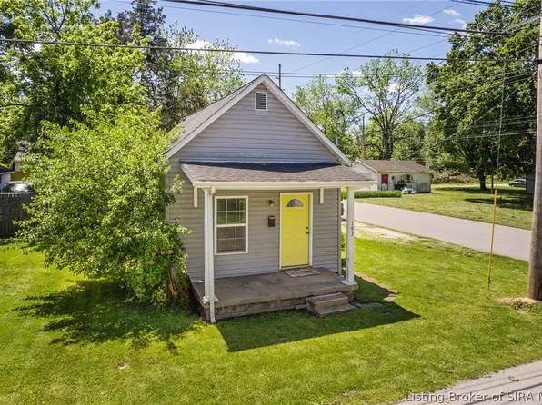 193 W Owen Street, Scottsburg, IN 47170