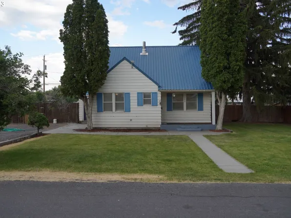 245 N Quincy Ave, Hines, OR 97738