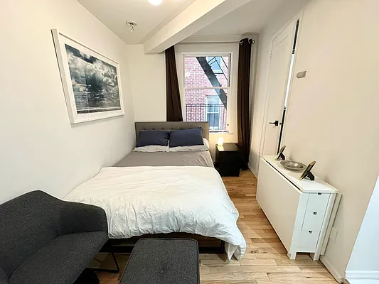 Rented by J PRESTON AND ASSOCIATES INC | media 8