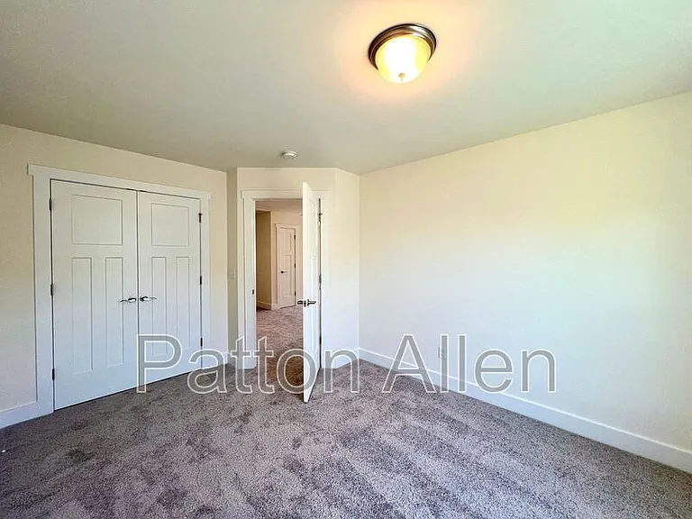 117 N Christie Ct — Photo 37