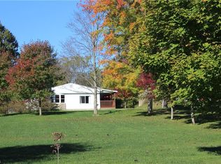 2929 Phalanx Mills Herner Rd, Southington, OH 44470