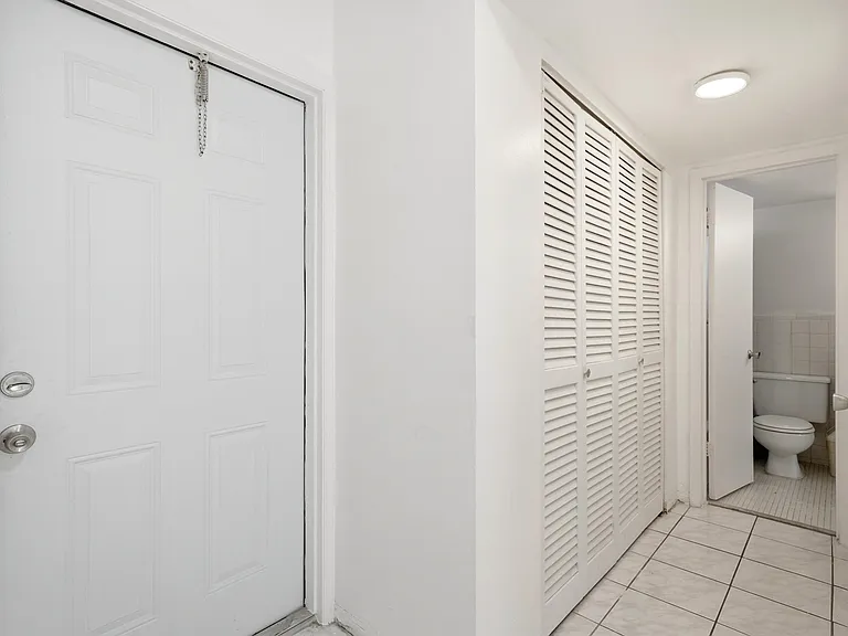 1333 E Hallandale Beach Blvd #335 — Photo 7