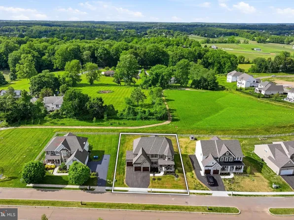 103 Janine Way, West Grove, PA 19390