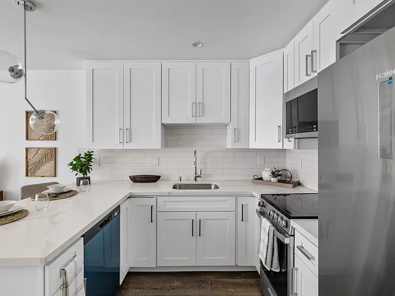 studio kitchen
