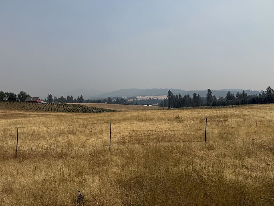 1st image of 13 E Gibbs Rd