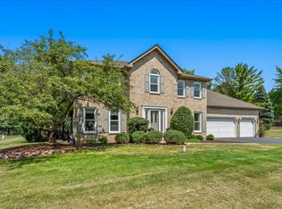 39W278 Baert Ln, St Charles, IL 60175