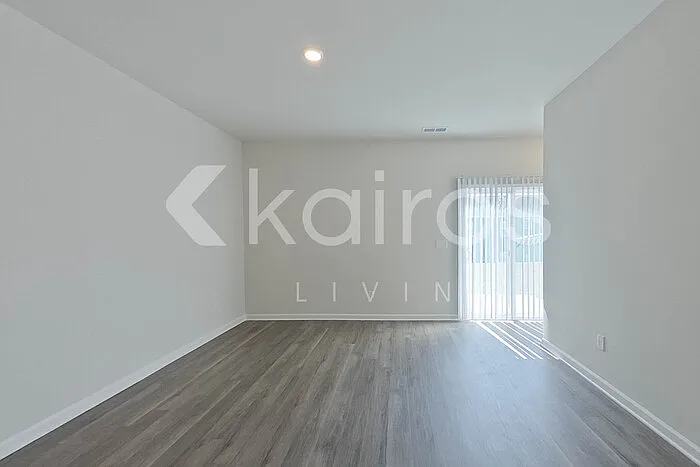 2407 Banyon Cir — Photo 4