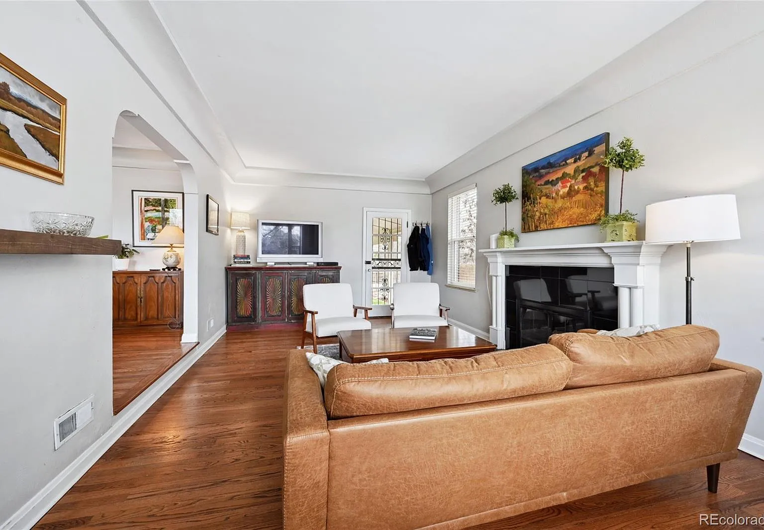 3 bed, 2.0 bath, 1894 sqft, $3,393 — Photo 1