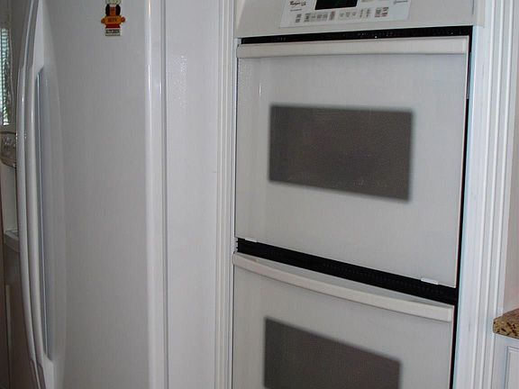 4th image of 500 Glen Crest Ct