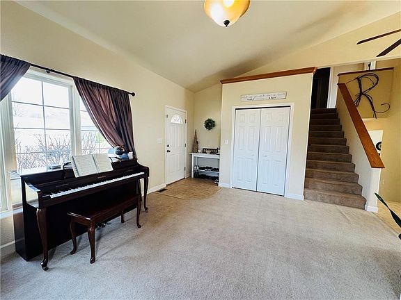 3rd image of 1160 Andrew Dr