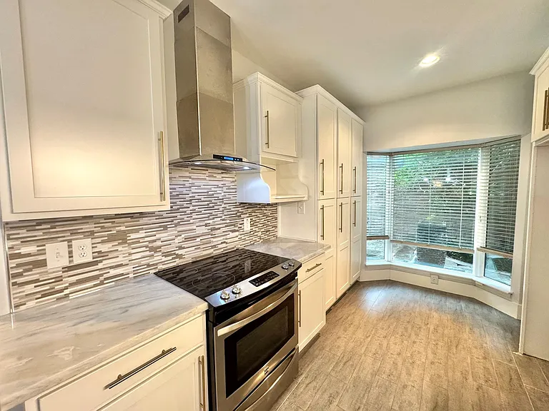 2323 Bering Dr #2 — Photo 19