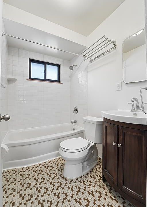 219 W Twelve Mile Rd #c, photo 11