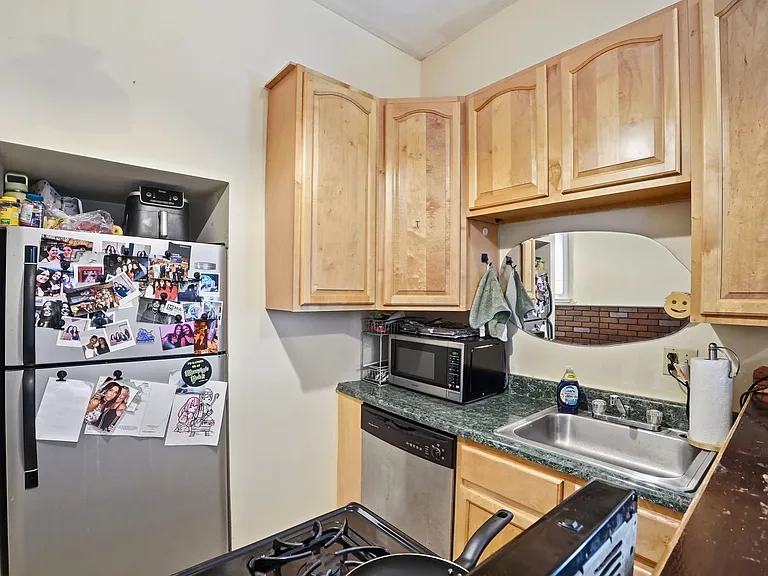 2227 Wheeler St #1 — Photo 16