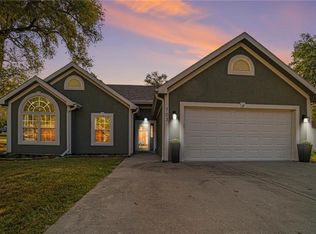 703 East St, Lathrop, MO 64465