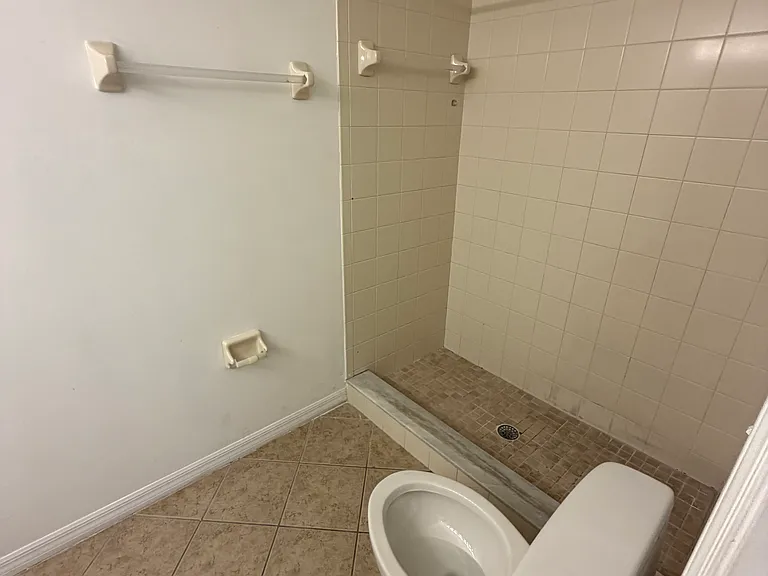 4225 Bellasol Cir #1614 — Photo 12