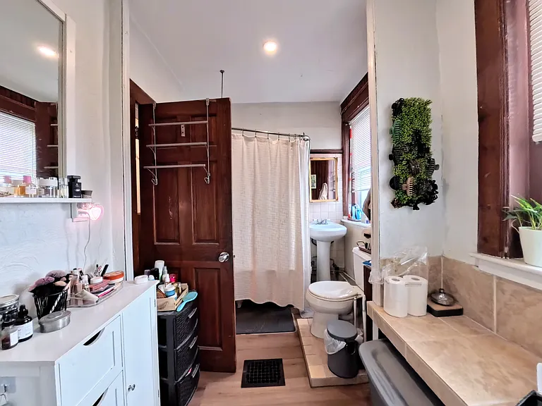 7 Kenney St #1 — Photo 8