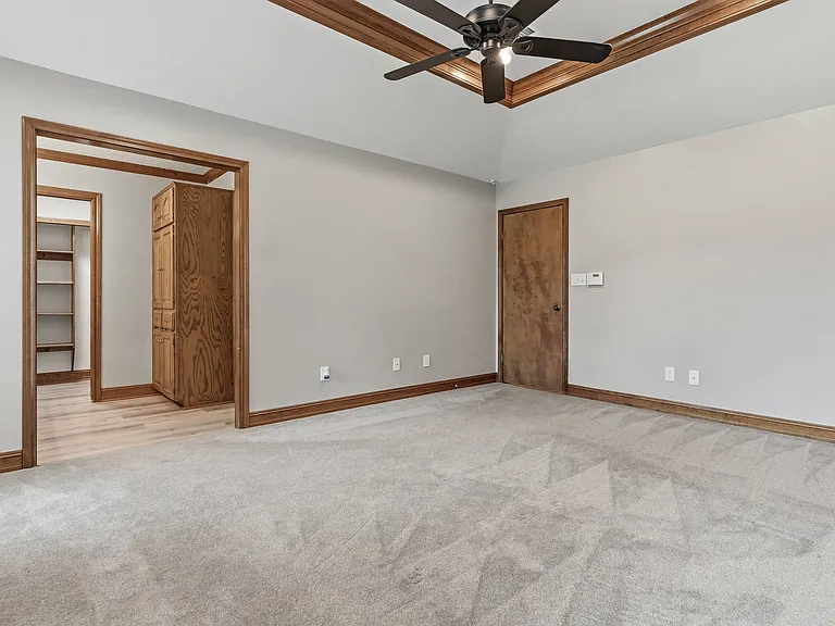 6970 Ellen Ln — Photo 24