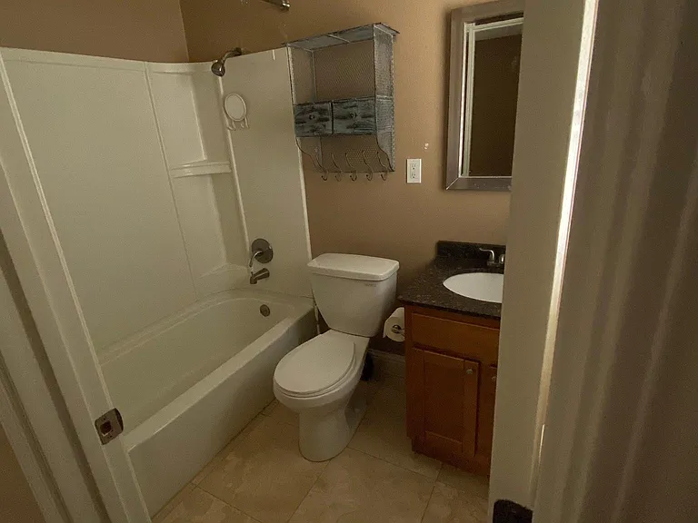 2639 Alhambra Ave — Photo 8