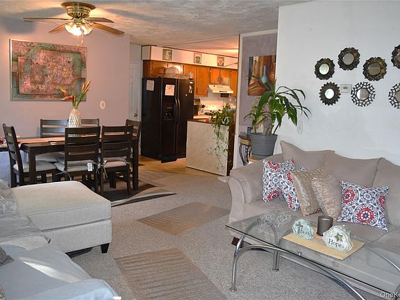 3rd image of 164 Brookside Farms Road