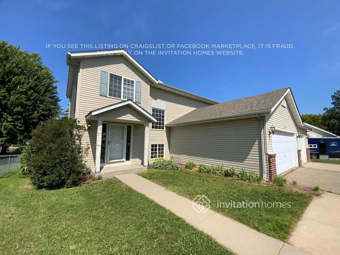 1311 Creekside Dr Waconia, MN 55387 — Photo 2