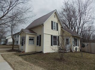 313 W Water St, Cambridge, WI 53523