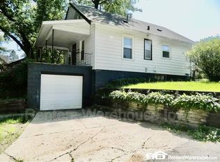 1042 56th St, Des Moines, IA 50311