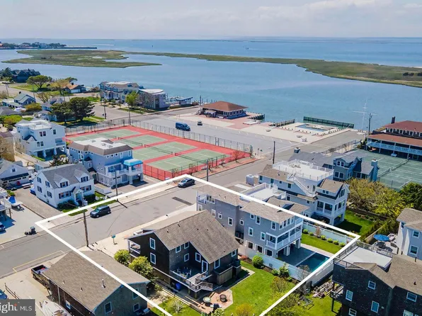 325 Berkeley Ave, Beach Haven, NJ 08008