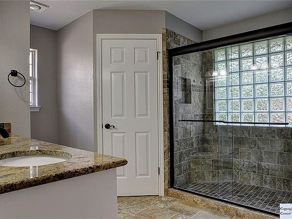 3rd image of 1653 Kimberly Dawn Dr