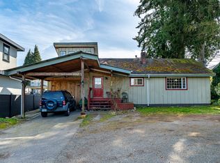 1052 Como Lake Ave, Coquitlam, BC V3J 3N8