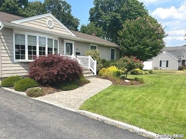 1st image of 267 6th Street