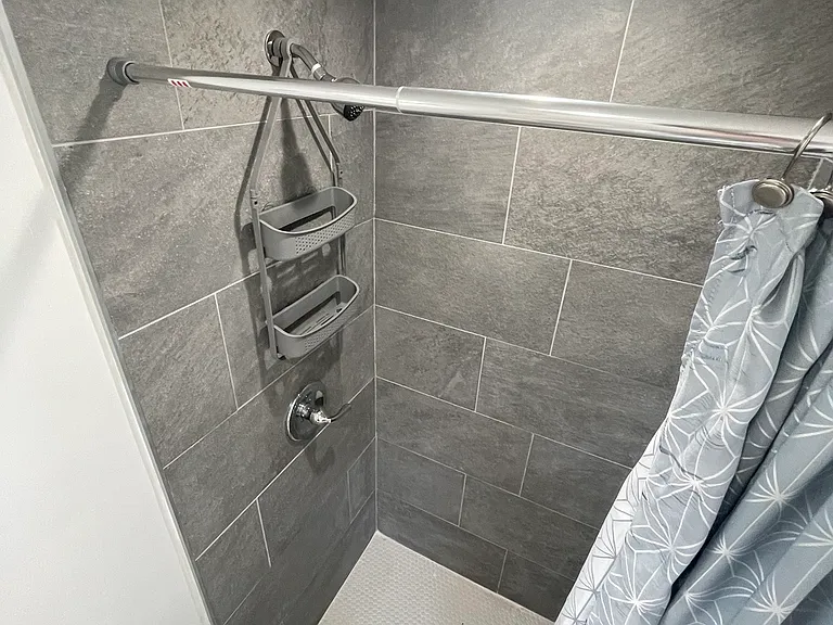 1208 Elinore Dr — Photo 8